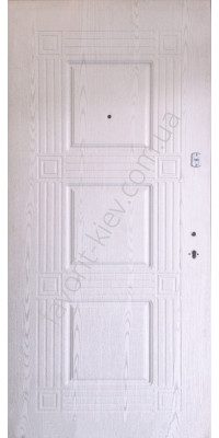 Вхідні двері середнього класу, білого кольору 1,5 мм. сталь, модель «Антіка»