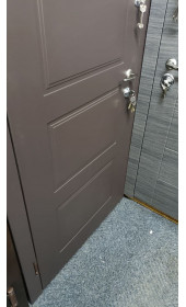 Уличная дверь «Плато», металлизированная эмаль два контура, толщина полотна 75 мм.